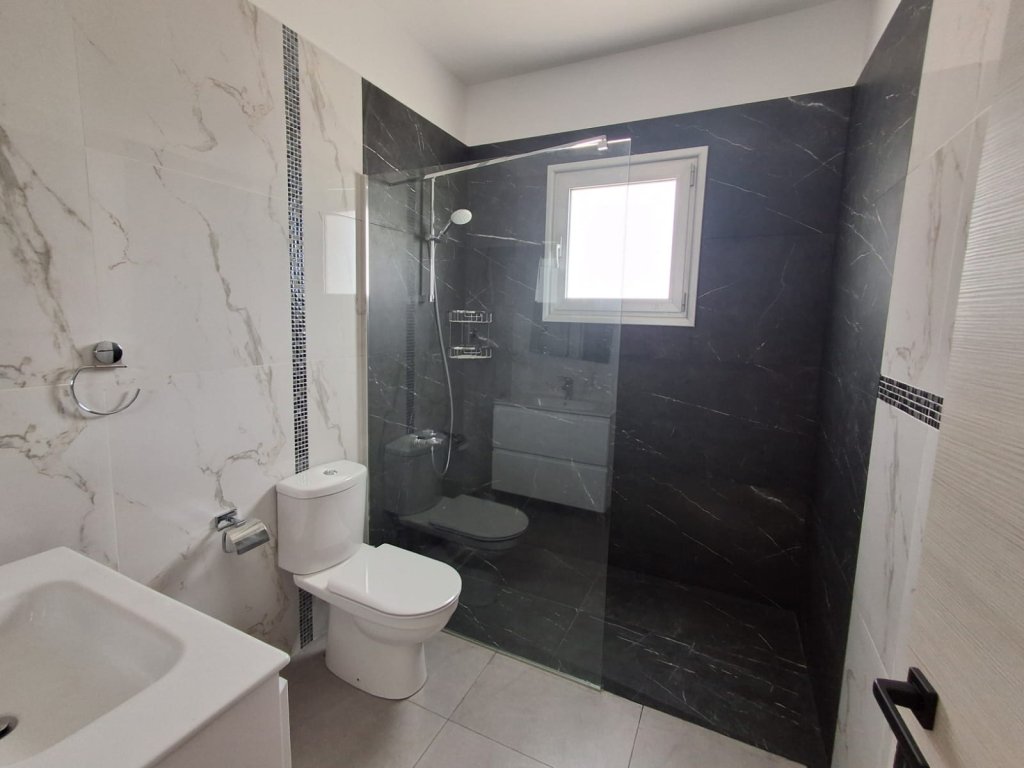 3-Bedroom Bungalow in Moni